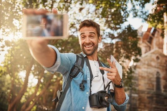 Unlock the Secrets to Travel Vlogging Success: Essential Gear & Pro Tips Revealed!