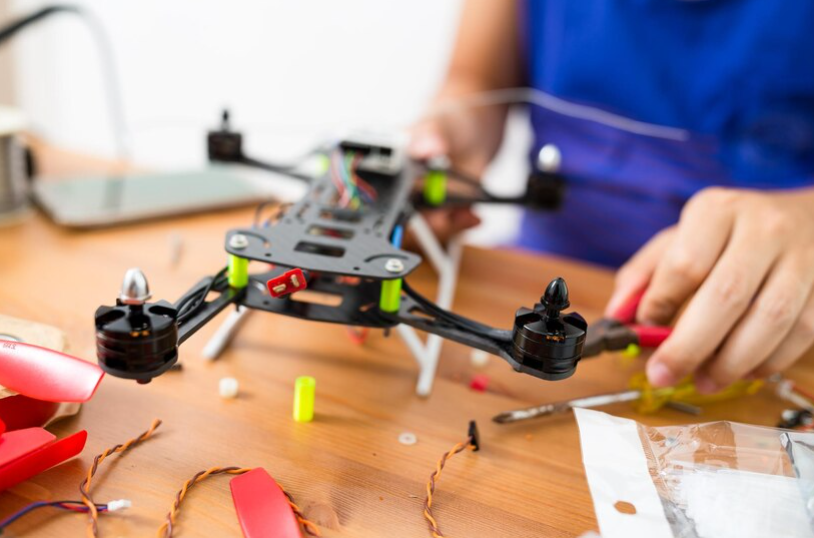 Dive into the Dynamic World of DIY Drones: A Fun-Filled Guide for Enthusiasts and Educators!